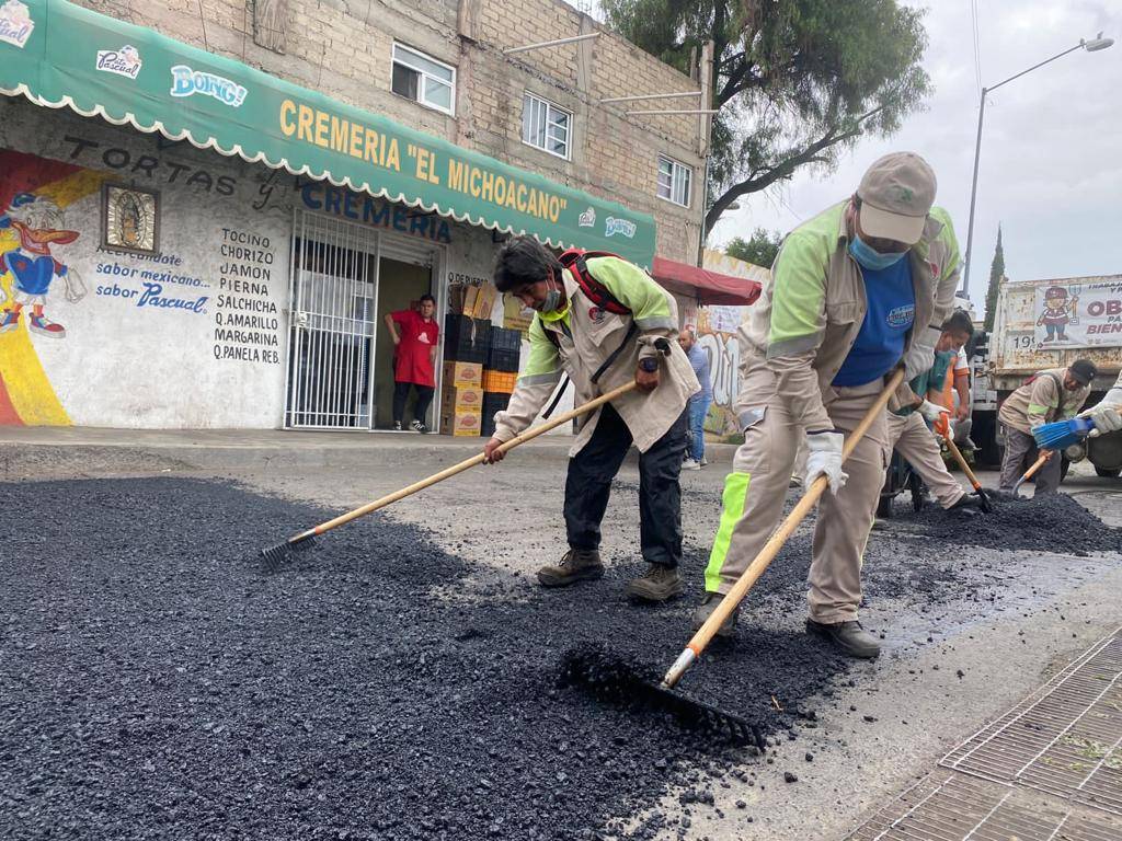 Tláhuac realiza bacheos en la alcaldía a través de Buen Camino