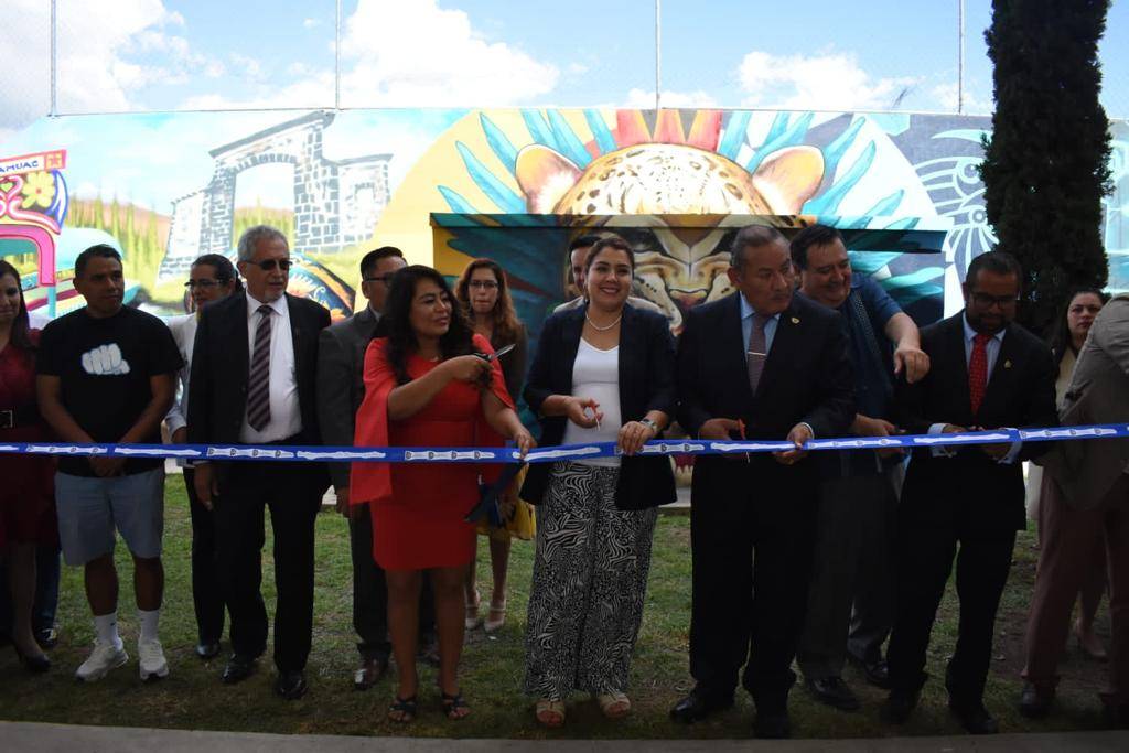 Berenice Calderón, alcaldesa de Tláhuac, asistió al XV aniversario del  Instituto Tecnológico 1 Tláhuac