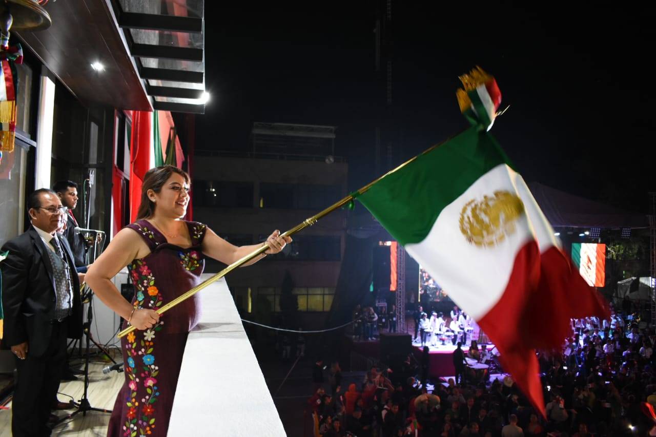 Tlahuac celebra 213 aniversario del Grito de Independencia 