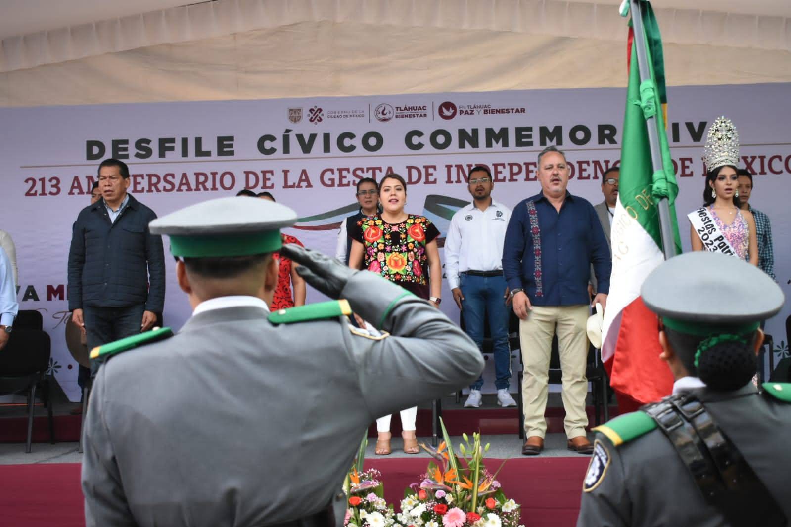 Tláhuac realiza desfile cívico por aniversario de la Independencia de México